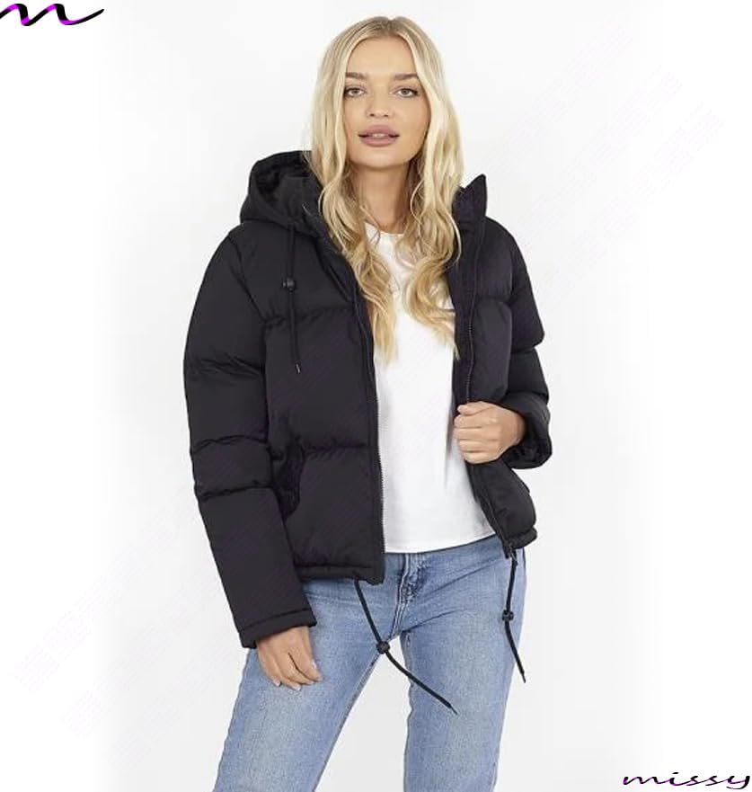 A women’s short quilted padded puffer jacket with a hood, designed to keep you warm and comfortable in winter while offering a casual, everyday outdoor style.