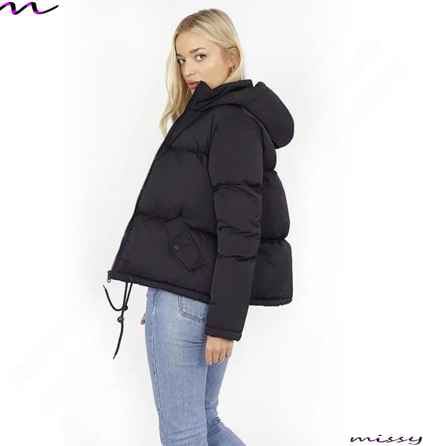 A women’s short quilted padded puffer jacket with a hood, designed to keep you warm and comfortable in winter while offering a casual, everyday outdoor style.